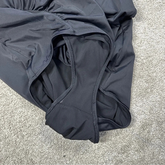 Torrid Underwire Cage Front One Piece Swimsuit in Deep Black Size 5X - Picture 11 of 15